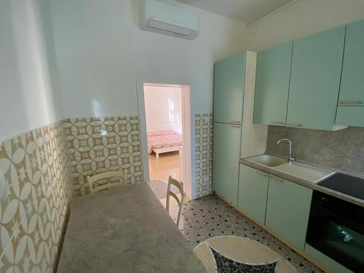 Gg Apartment 萨罗 外观 照片